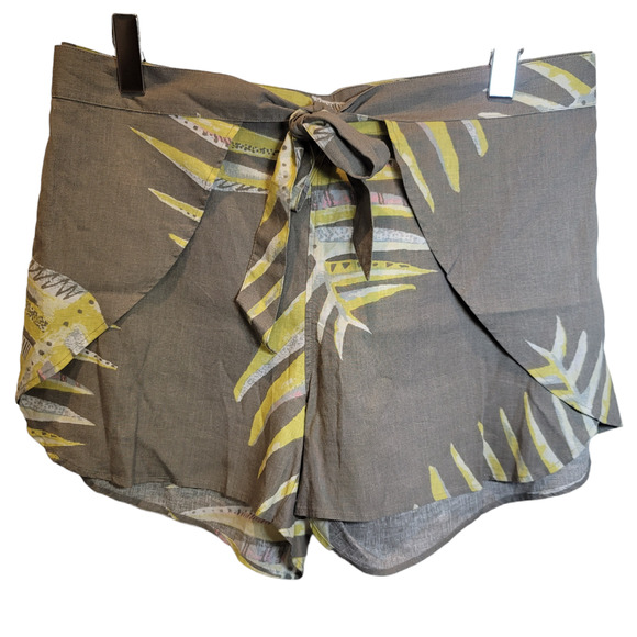 Patagonia Wrap Shorts Palms My Heart Sz XL Tan Hemp Tencel Tie Front Pockets - Picture 2 of 15